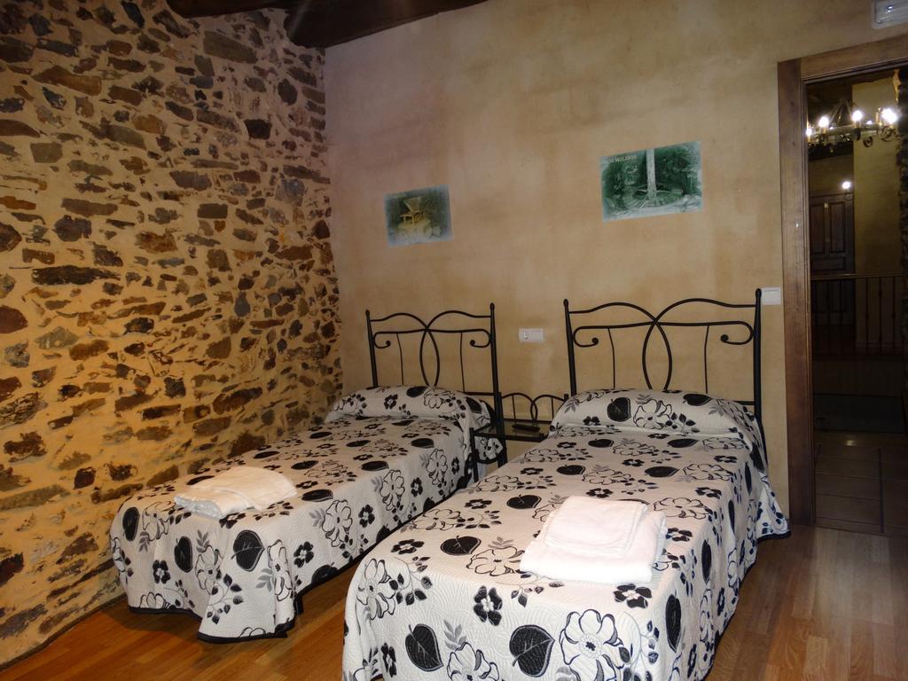 Affittacamere Casa Abuela ★★★ Grisuela Esterno foto