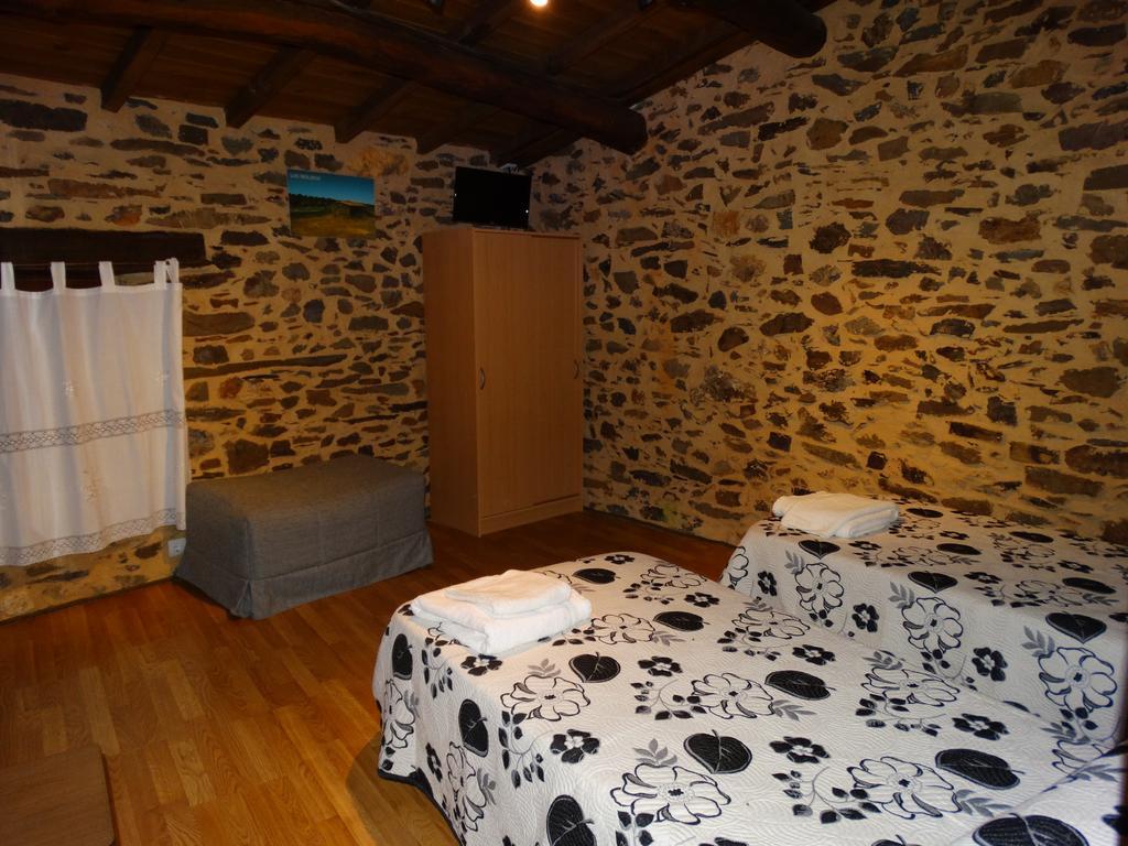 Affittacamere Casa Abuela ★★★ Grisuela Esterno foto